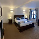 Pilgrims Hotel