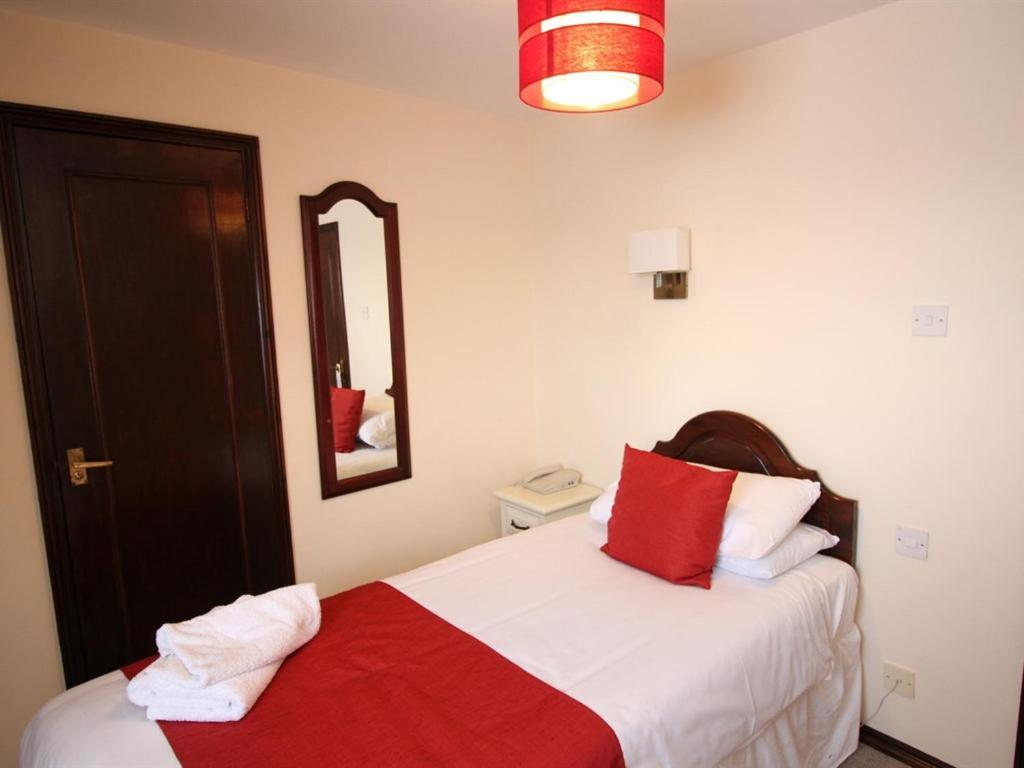 Pilgrims Hotel 3*
