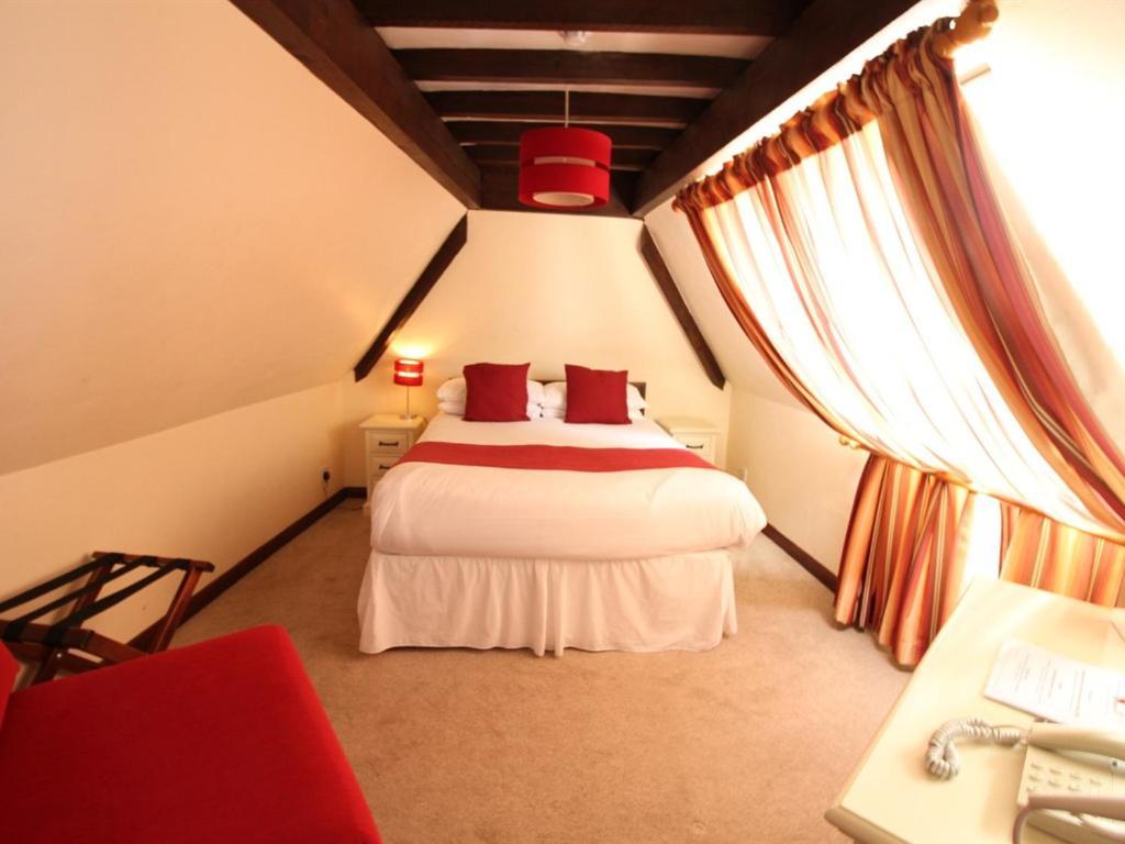 Pilgrims Hotel 3*