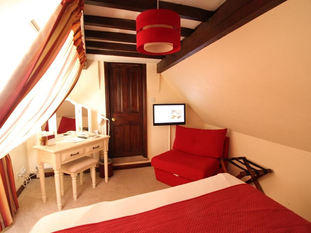 Pilgrims Hotel 3*